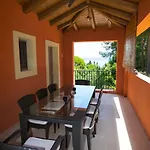 Lepeda's Pearl Villa Lixouri