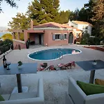 Lepeda's Pearl Villa